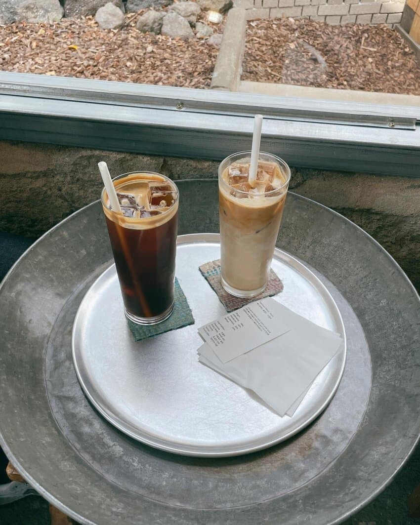 감성폭탄이 터진 제주도 카페_8.jpg