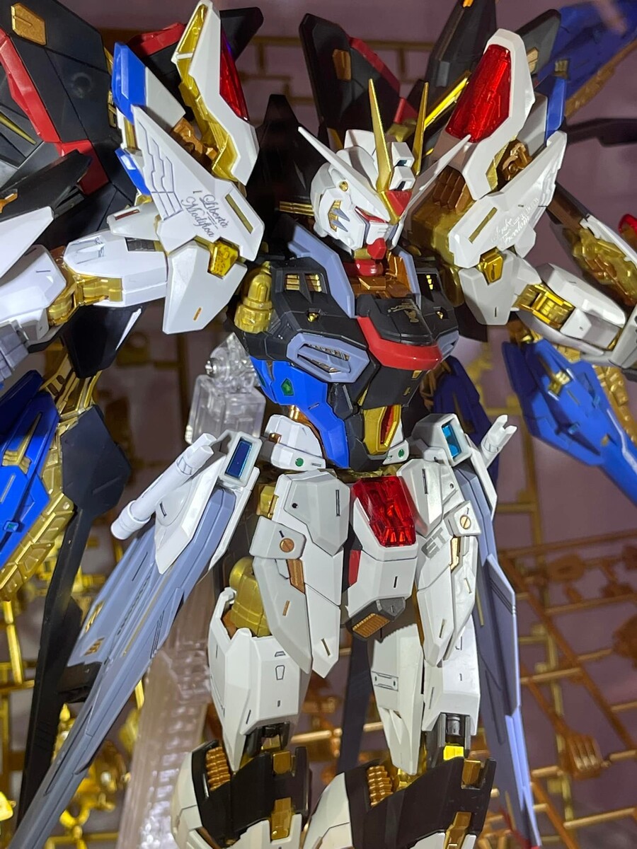 [반다이] MGEX 스트라이크 프리덤 건담 전시사진_6.jpg