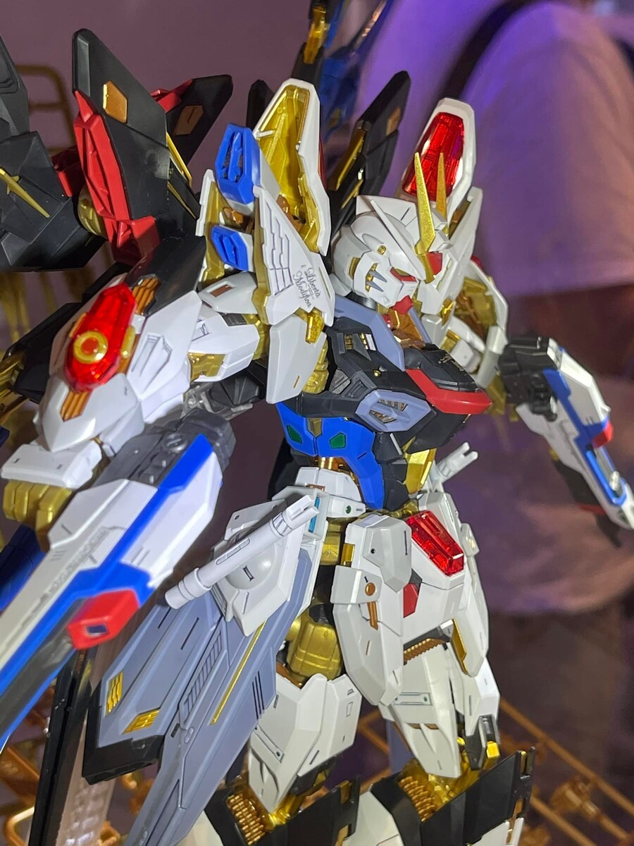 [반다이] MGEX 스트라이크 프리덤 건담 전시사진_9.jpg