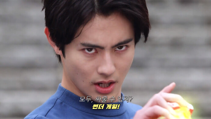 [가면라이더 리바이스] 역대급으로 뽕 안 차오르는 단체 변신_2.png