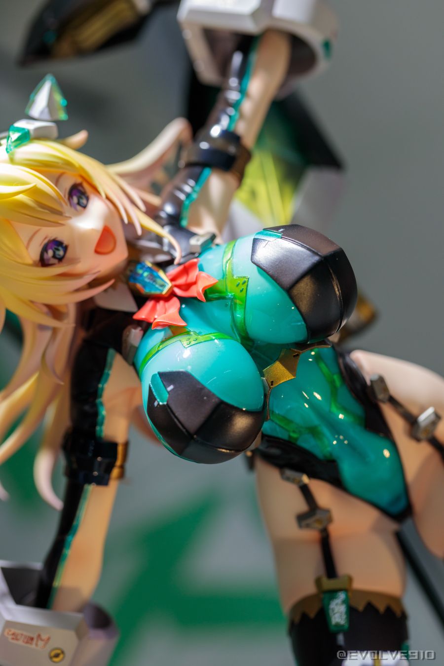 [Vertex] 오빗 걸즈 - 피오나 풀문 전시 사진_15.jpg