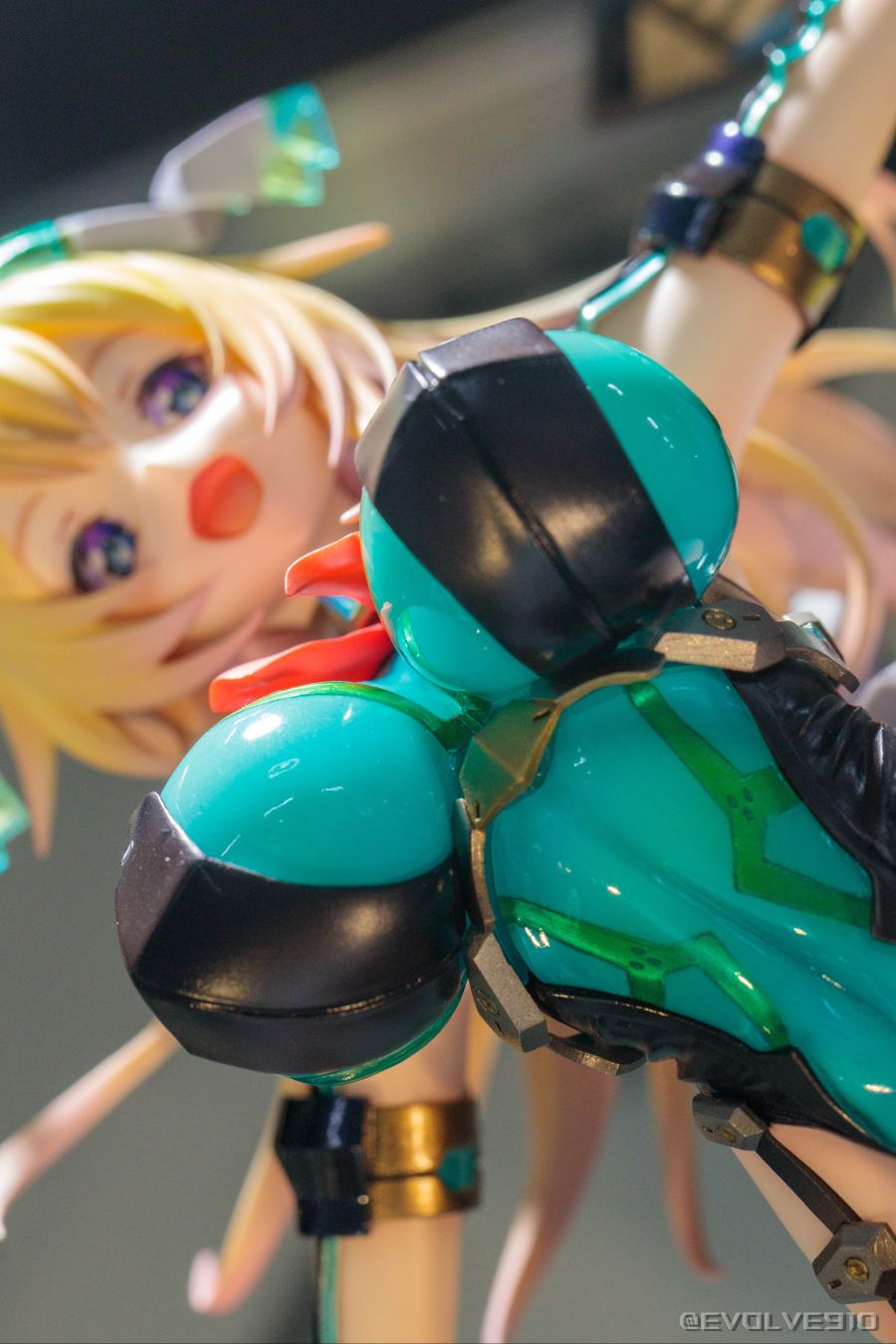 [Vertex] 오빗 걸즈 - 피오나 풀문 전시 사진_27.jpg