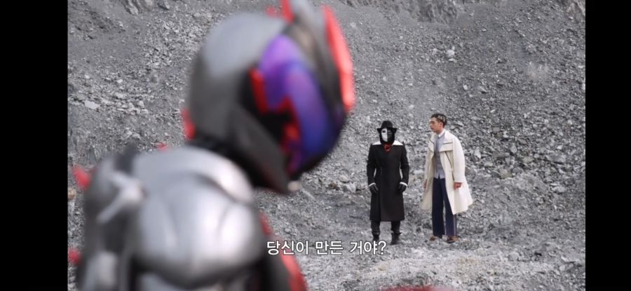 [가면라이더 리바이스] 레거시 베일 파이널 에피소드_15.jpg