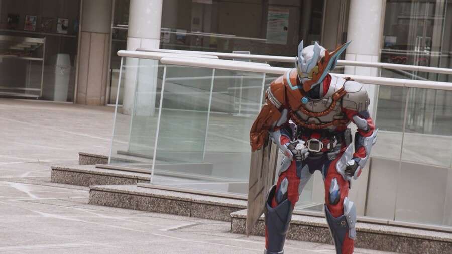 리바이스)전편이 좋게 나와서 기대좀 가져보려니까;;_1.jpg