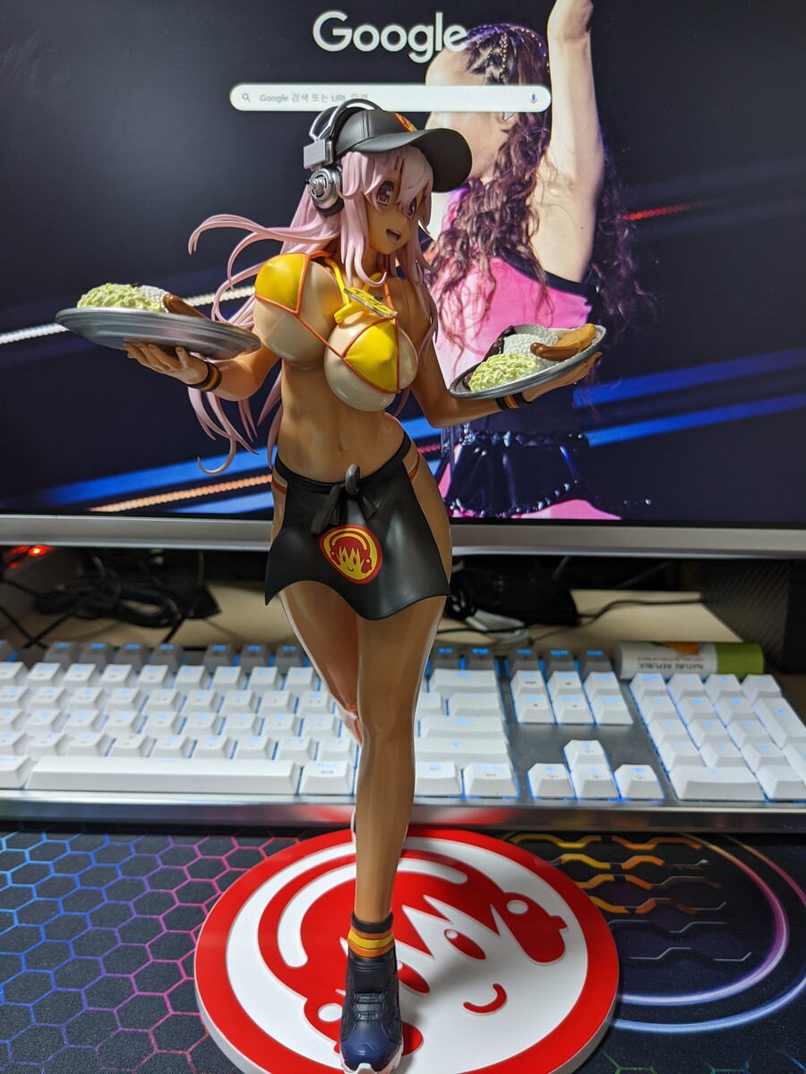 [맥스팩토리] 슈퍼 소니코 비키니 웨이트리스 ver._6.jpg