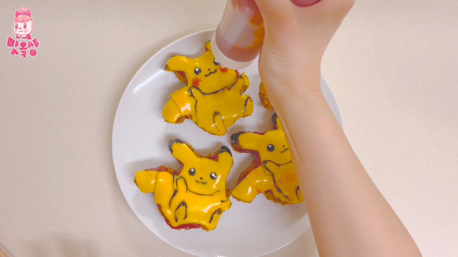 남편에게 피카츄 돈까스(상급자 버전)를 만들어줬습니다_14.jpg