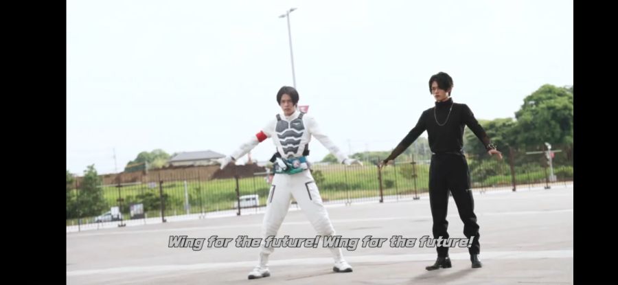 [가면라이더 리바이스] 저가 코스프레가 아닌 livevil_8.jpg