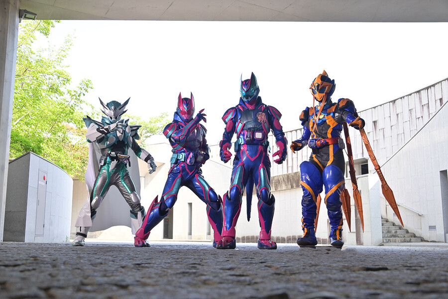 [가면라이더 리바이스]가면라이더 잔느 강화폼 공개_2.jpg