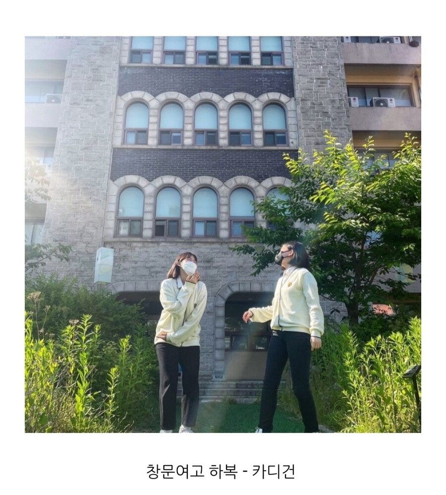 캐주얼룩 교복으로 바뀐 어느 여자 고등학교.JPG_5.jpg