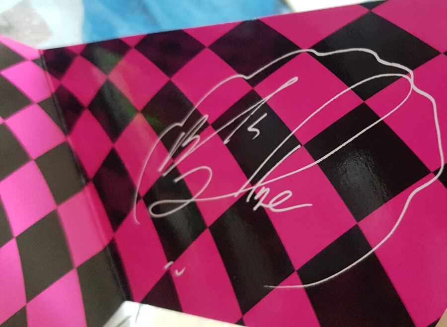 j-hope(제이홉) - Jack In The Box_6.jpg