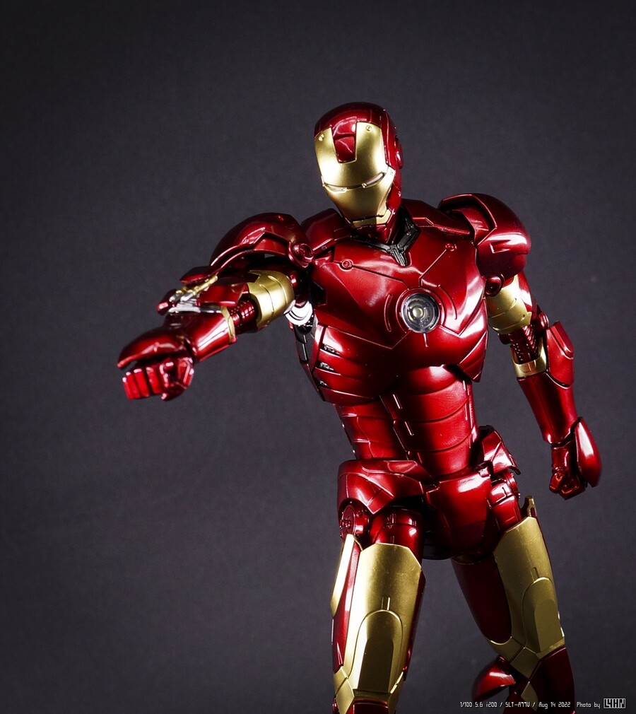 [이스턴모형] 1/9 아이언맨 MK.3_12.jpg