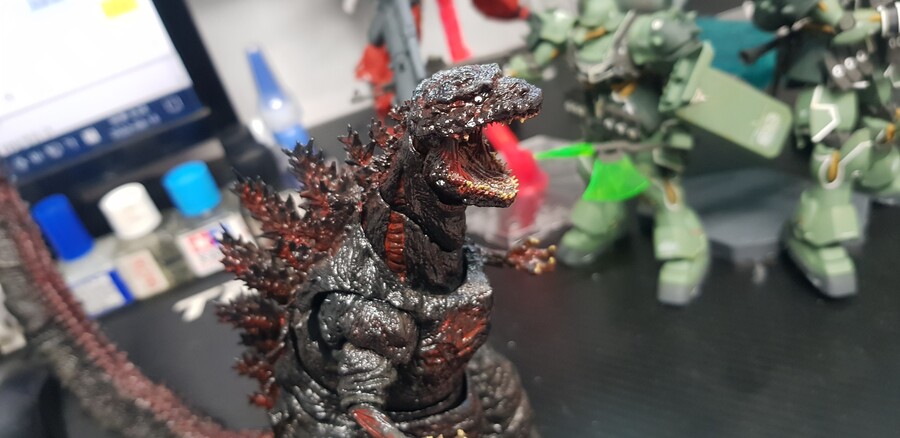 반다이 몬스터아츠 신고질라 (도색작)_4.jpg