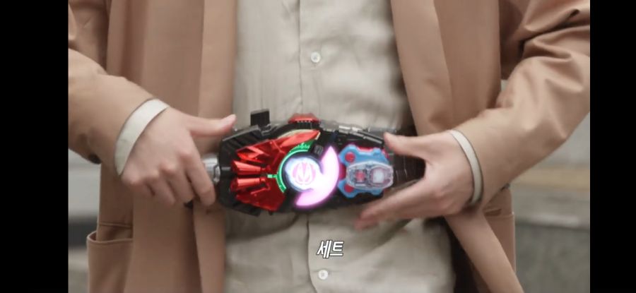 [가면라이더 리바이스] 마무리 바톤터치_19.jpg