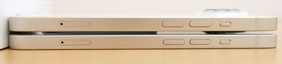 [비교] 애플 아이폰14 Vs. 아이폰13 외관 실물 차이 비교_6.jpg