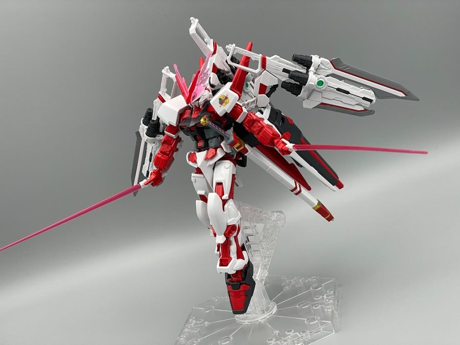 HG 1/144 아스트레이 레드 드래곤 샘플 소개_29.jpg