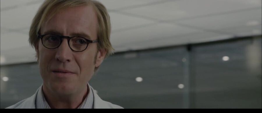 mcu)피터 파커를 바라보는 교수들의 표정_12.jpg