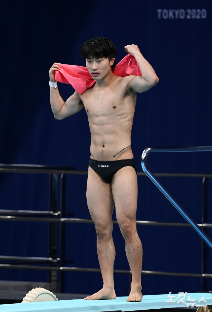 인터넷 댓글보고 겨드랑이털 제모한 다이빙 선수.jpg_7.jpg