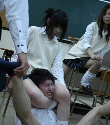 한국 여고생 일진 vs 일본 여고생 일진 ..jpg_13.jpg