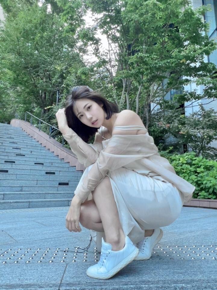 가슴 성형 의혹에 시달려온 톱 그라비아 아이돌 스즈키 후미나.jpg_8.jpg