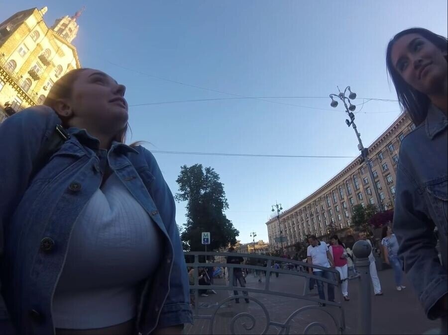 ㅎㅂ)대단한 우크라이나 인터뷰녀.gif_4.jpg