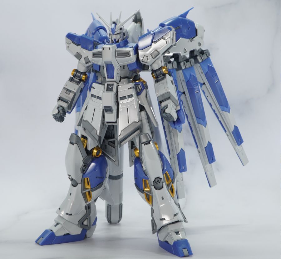 RG 하이뉴 건담 [티타늄 피니시] 해외 리뷰_6.jpg