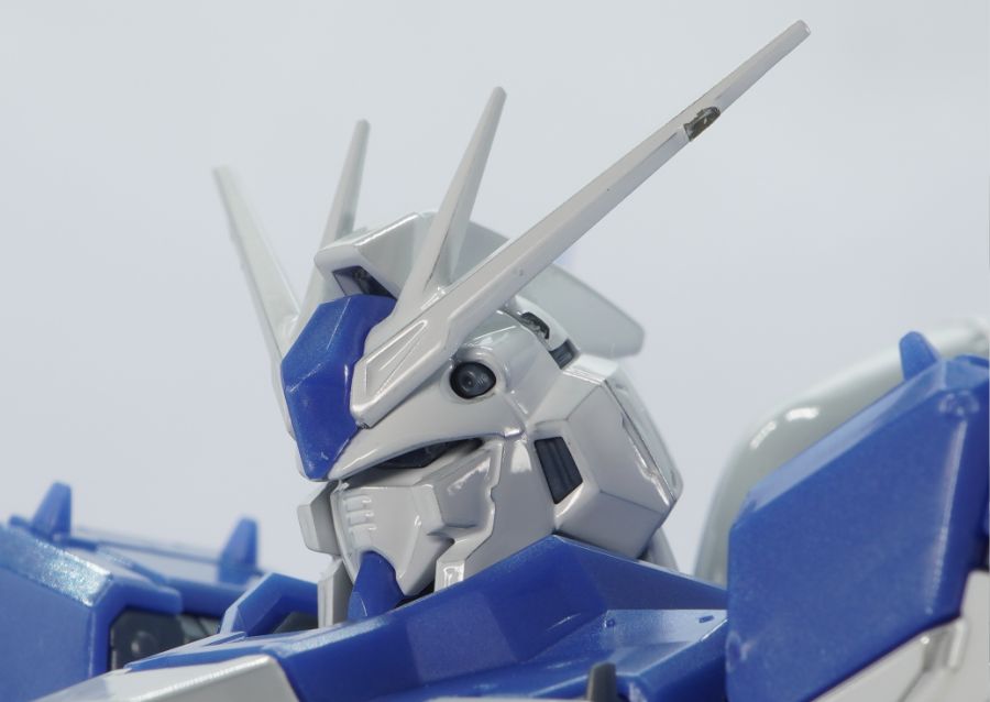 RG 하이뉴 건담 [티타늄 피니시] 해외 리뷰_11.jpg