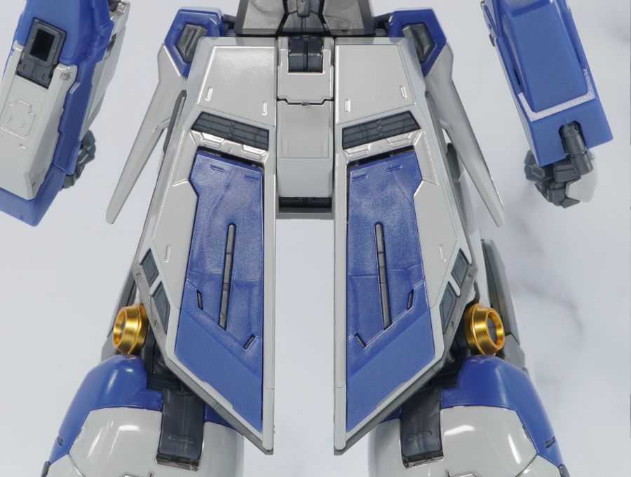 RG 하이뉴 건담 [티타늄 피니시] 해외 리뷰_47.jpg