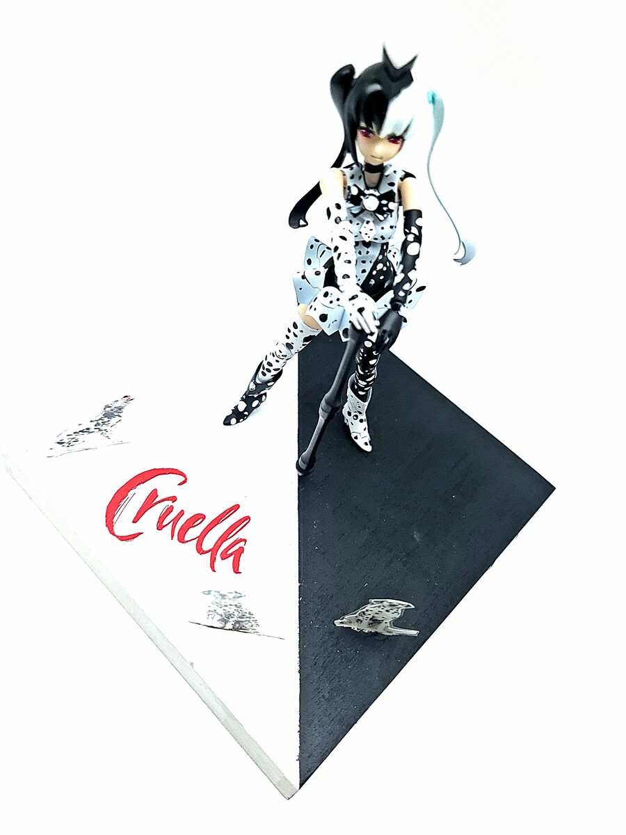 [메가미디바이스] 크루엘라_5.jpg