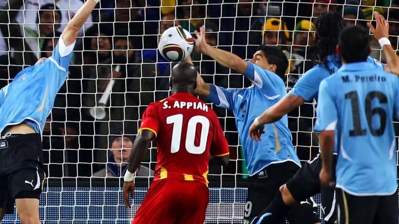 축구] 수아레스의 업보를 보기 전과 후의 나_1.jpg