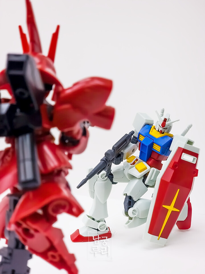 건프라 뉴비 남궁루리의 세 번째 완성작, 퍼스트 건담 EG & 액션 베이스_10.png