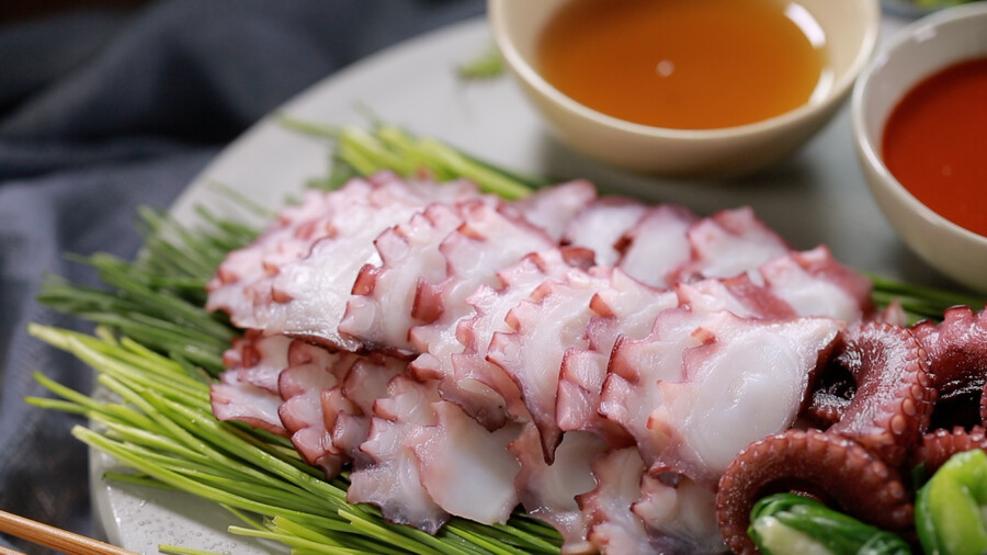 [네이버] 소주한잔에 문어 숙회 12,500 (무료배송)_1.png