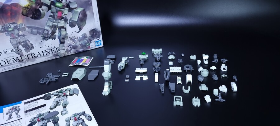 스티커가 5개이니.. 5대 사라는거죠 반다이.. 데미트레이너_2.jpg