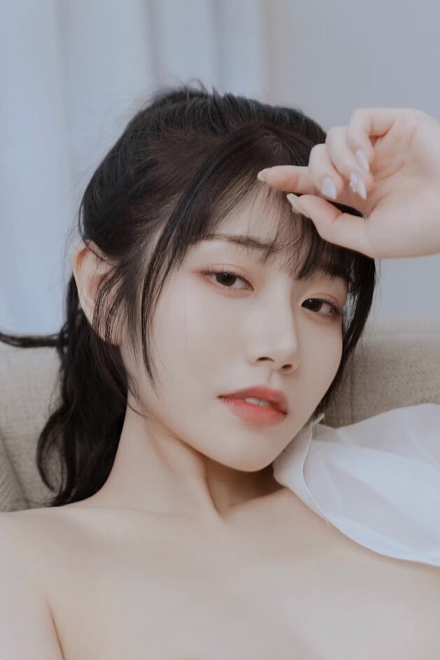 성형수술 잘 된 케이스 끝판왕 배우.PNG_9.jpg