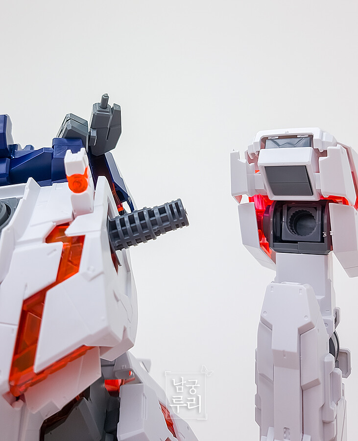 (스압) 건프라 뉴비 남궁루리의 네 번째 완성작, 유니콘 건담 메가사이즈 (DM)_10.jpg