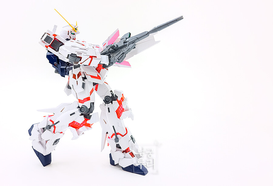 (스압) 건프라 뉴비 남궁루리의 네 번째 완성작, 유니콘 건담 메가사이즈 (DM)_23.jpg