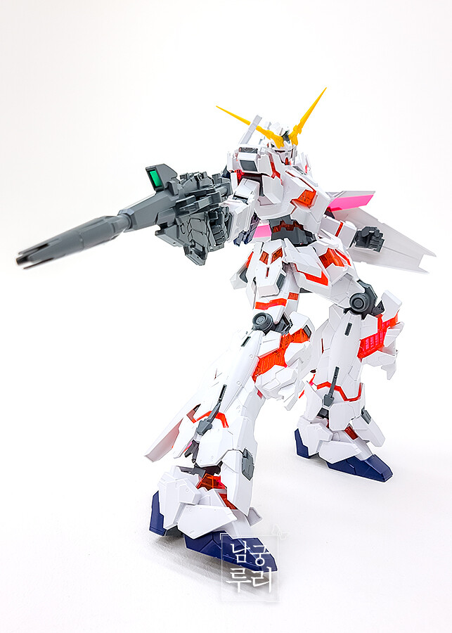 (스압) 건프라 뉴비 남궁루리의 네 번째 완성작, 유니콘 건담 메가사이즈 (DM)_25.jpg
