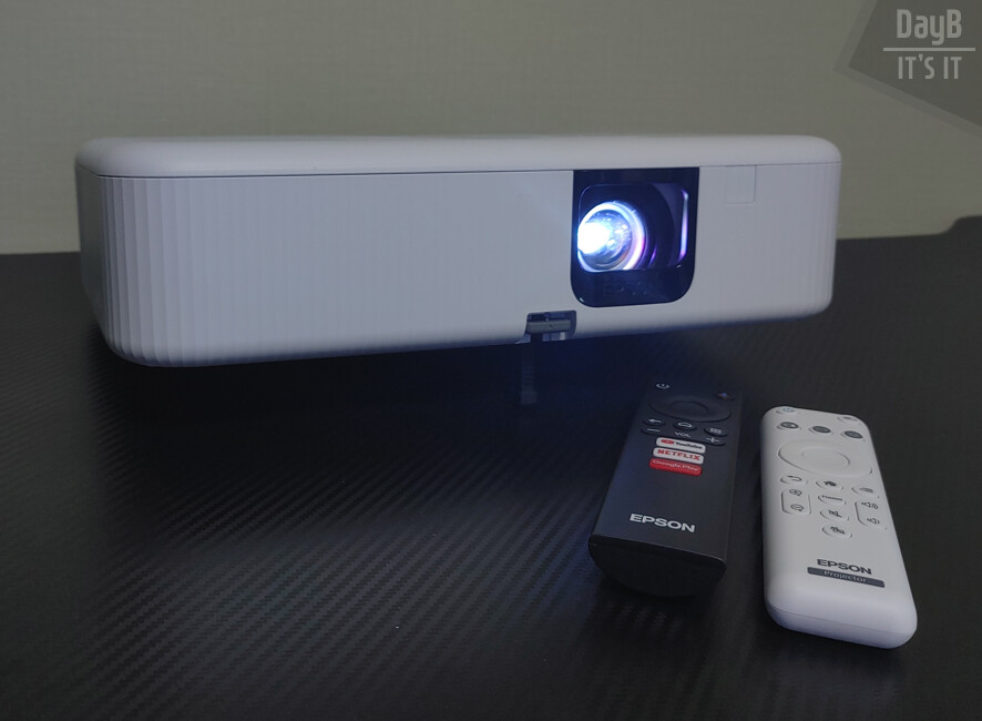 밝은 실내에서도 사용가능한 엡손 빔프로젝터 CO-FH02 후기_19.png
