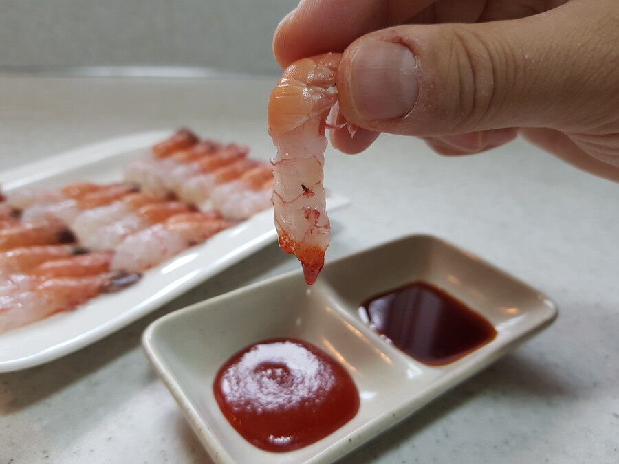 [네이버] 소주한잔에 제주딱새우 회 한점 14,800 (무료배송)_1.jpg