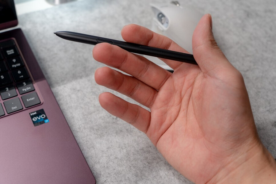 초 경량 노트북 인텔® Evo™ 플랫폼 기반 갤럭시북 2 프로 360 언박싱_15.png