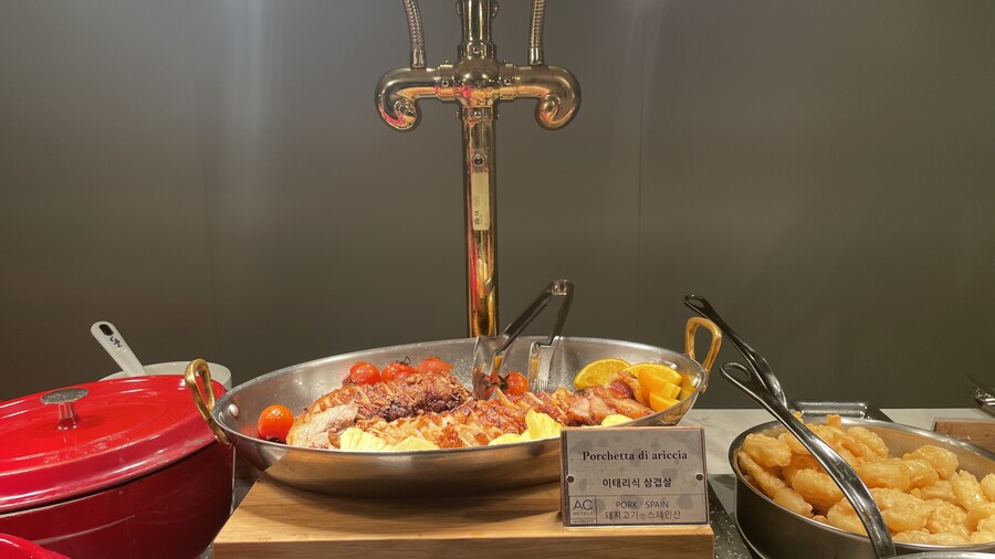 10만원에 랍스터 무제한 실화임?_9.jpg