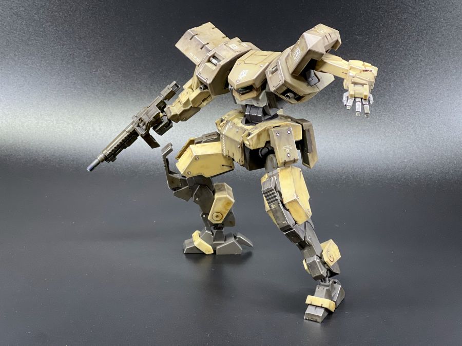 hg 1/72 경계전기 조 하운드_2.png