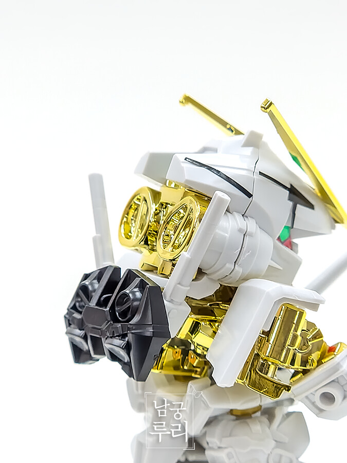 건프라 뉴비 남궁루리의 5번째 완성작, BB전사 건담 아스트레이 골드 프레임_6.png