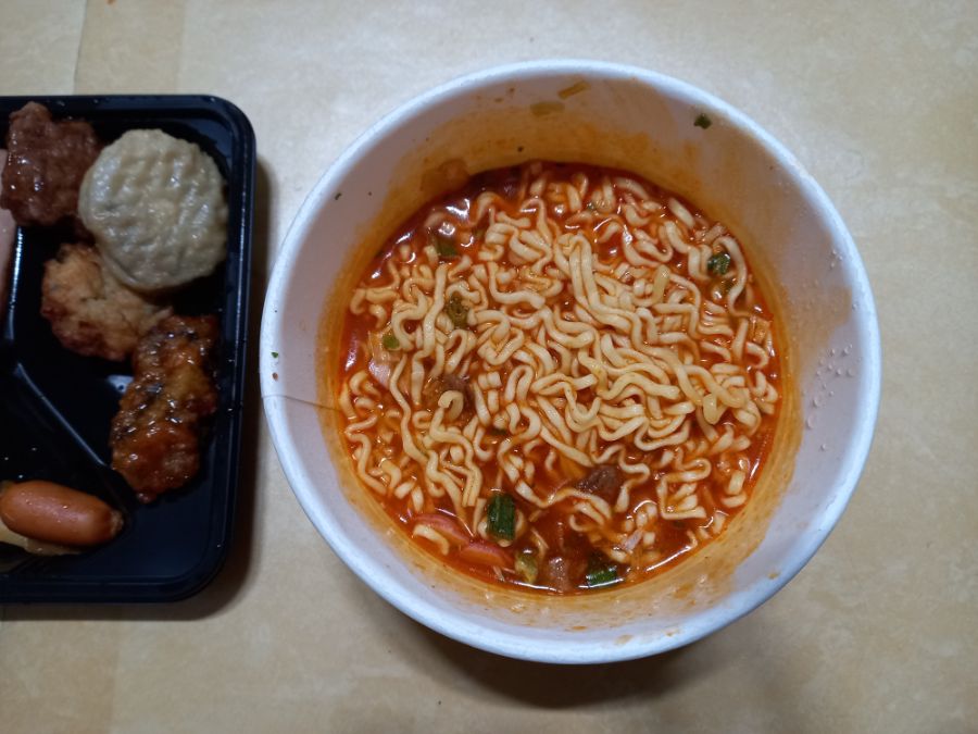 CU에서 사온, 백종원의 고기짬뽕_4.jpg