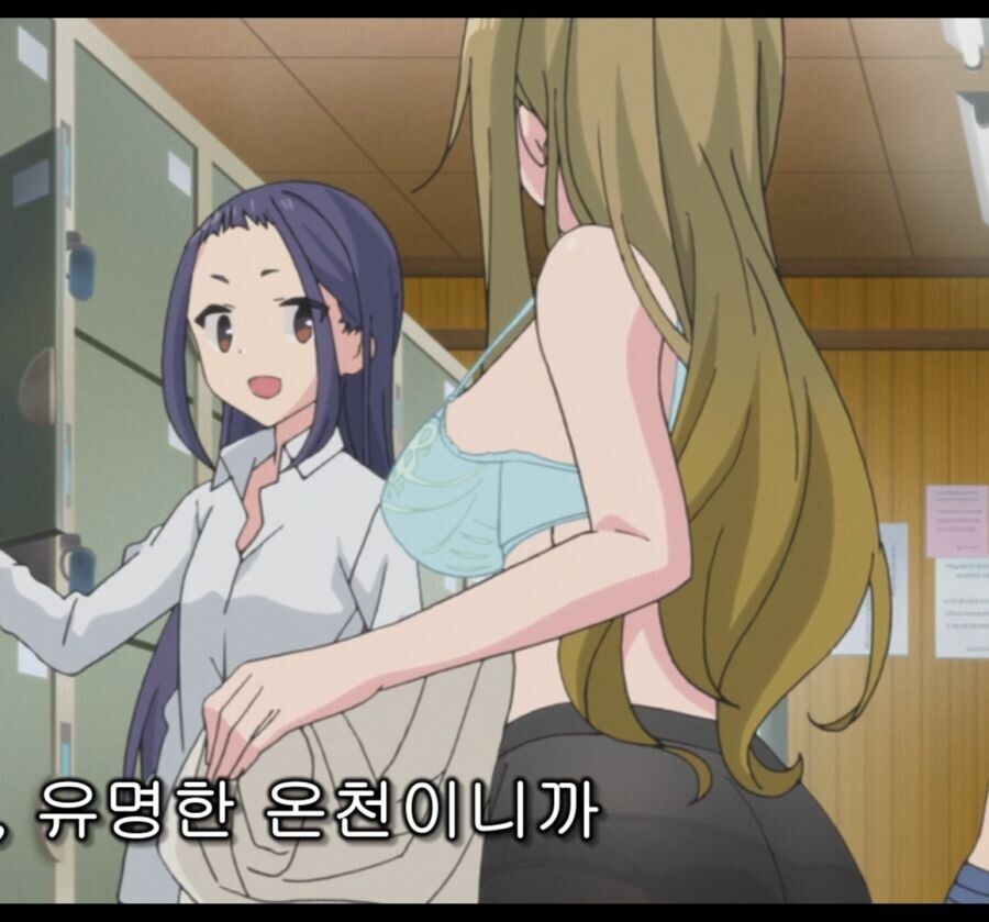 유루캠)혼자서만 이상하리만큼 큰 캐릭터_1.jpg