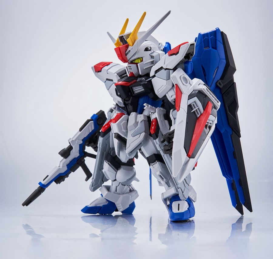 MGSD 프리덤 건담 샘플 소개_7.jpg