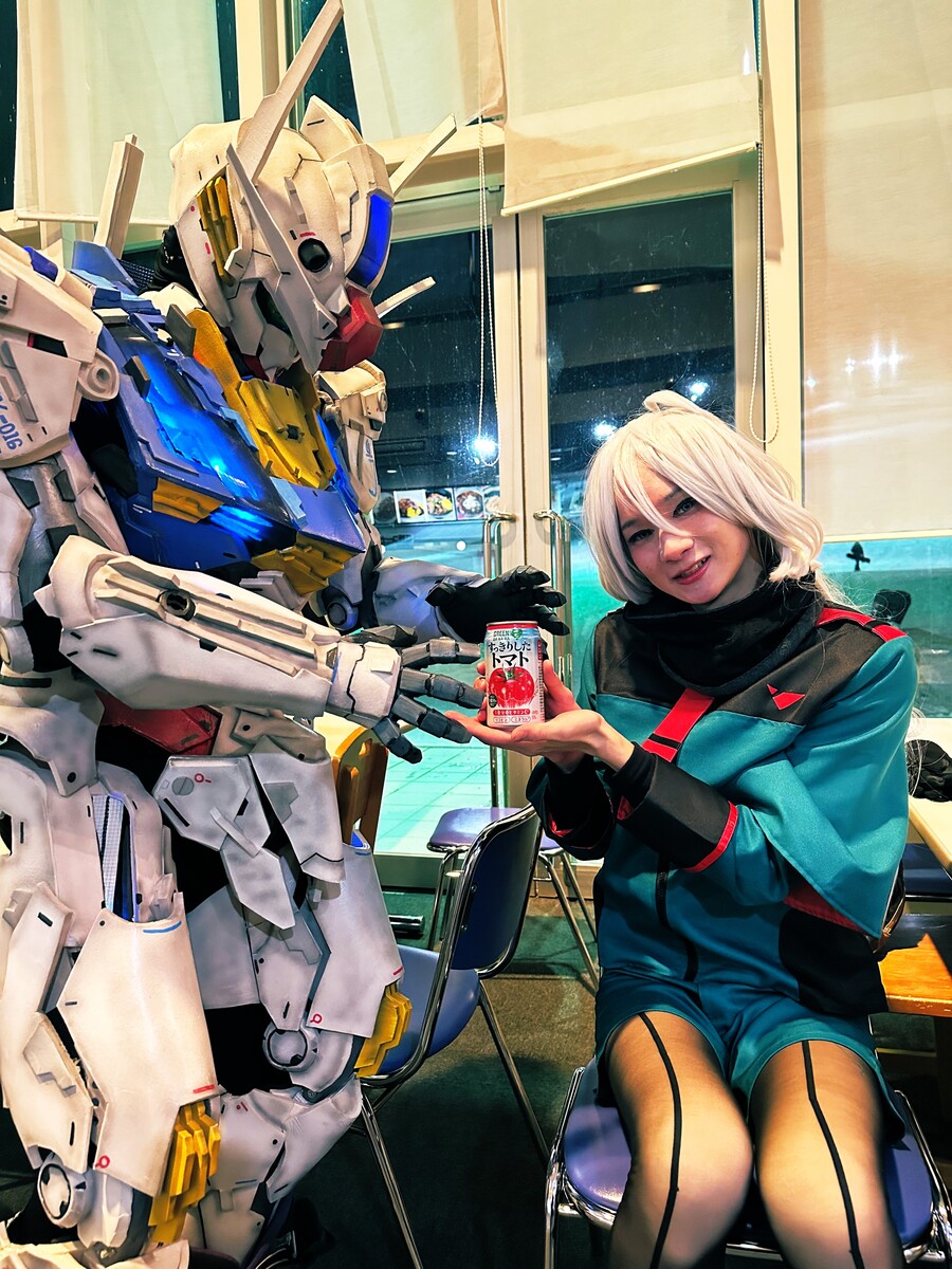 수성)화장실에서 셀카찍는 에어리얼._3.jpg