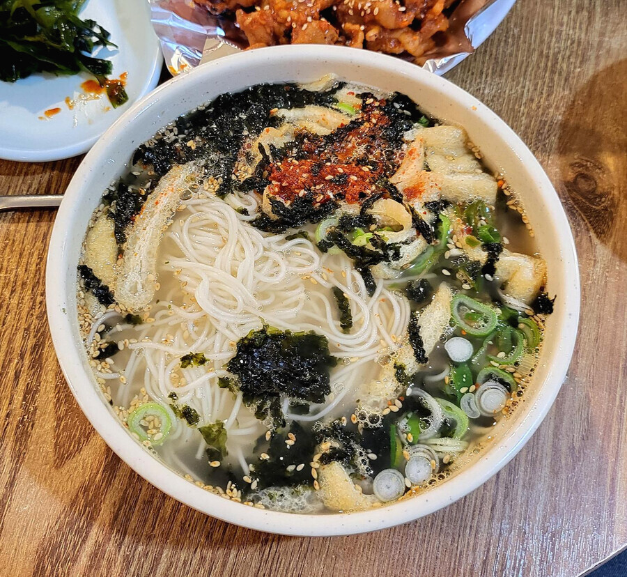 야식 먹을 시간^^ | 유머 게시판 | RULIWEB 야식 먹을 시간^^ | 유머 게시판 | 루리웹