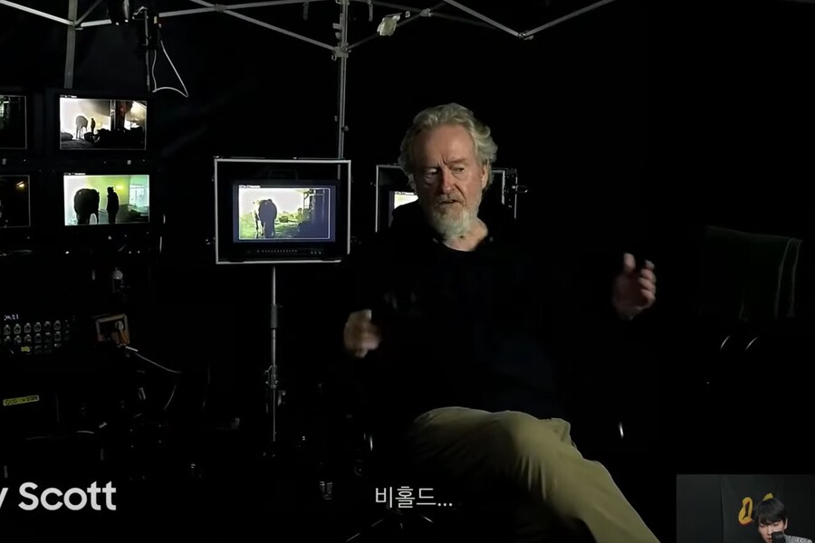 폰) 갤럭시S23 .. 발표회 보는데. 힘 꽉줫네 ㅋㅋ 에일리언 감독까지 섭외하고_1.jpg