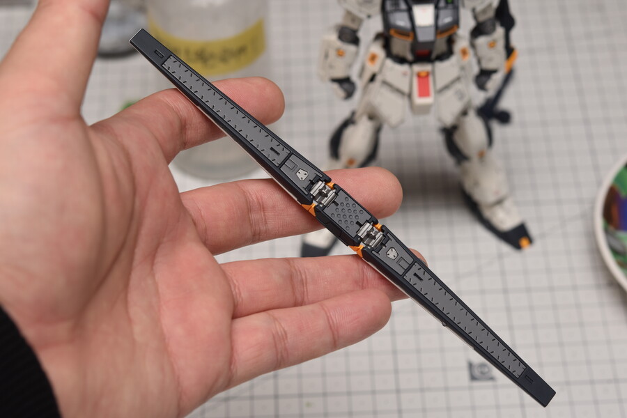 ﻿[RG] 뉴건담 RX-93 v Gundam_13.jpg