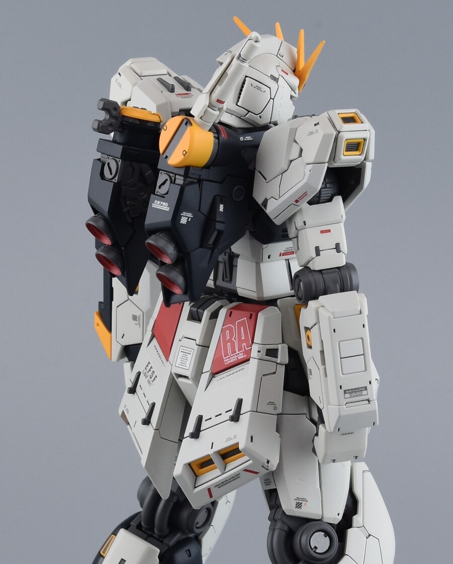 ﻿[RG] 뉴건담 RX-93 v Gundam_22.jpg